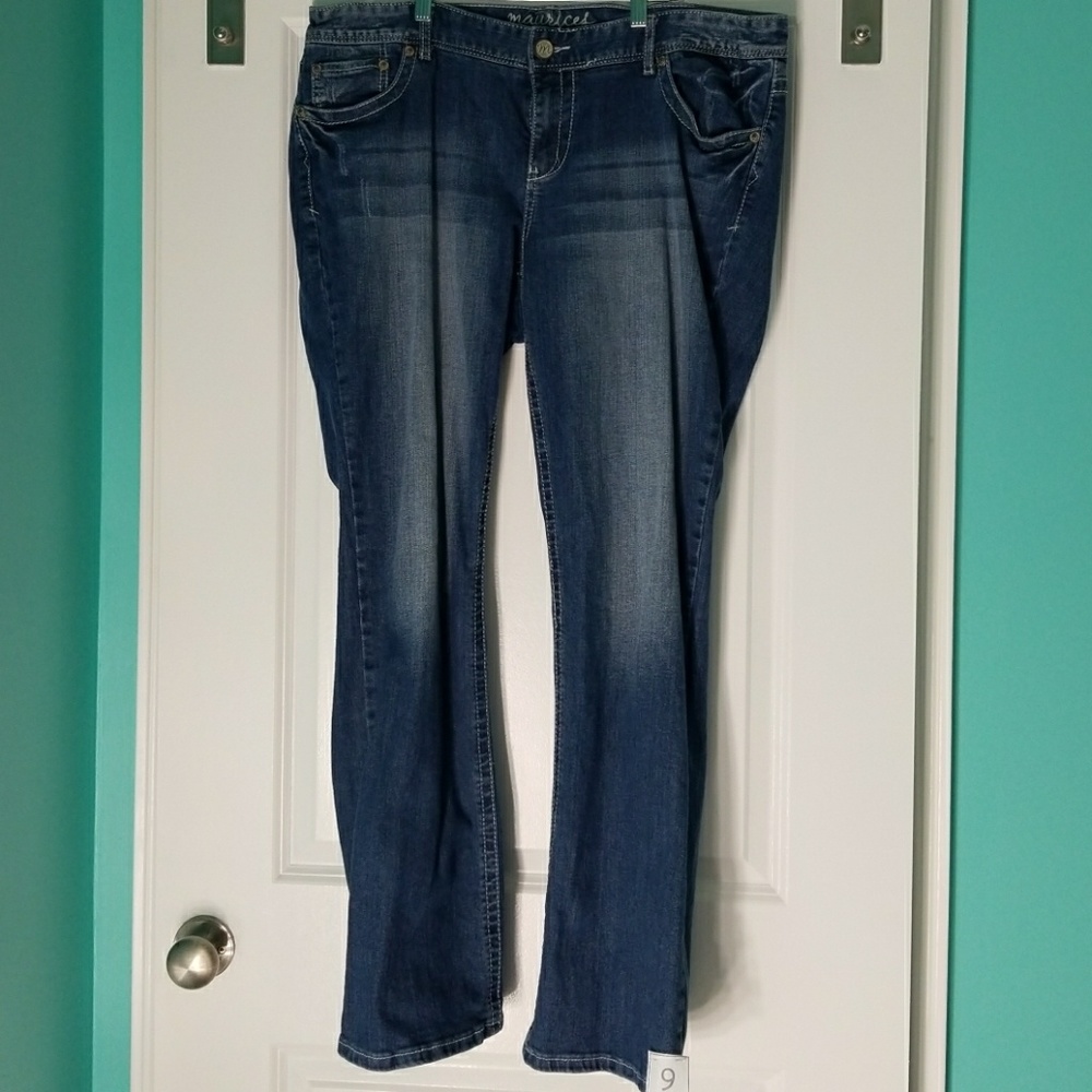 Maurices jeans